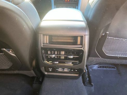 Used 2023 Jeep Grand Cherokee Trailhawk AWD/4WD image 27