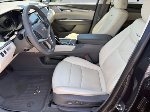 Certified 2023 Cadillac XT5 Premium Luxury w/ LPO, Floor Liner Package AWD/4WD image 14
