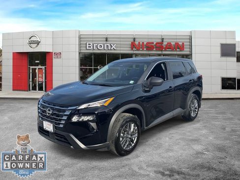 Used 2025 Nissan Rogue S image 7