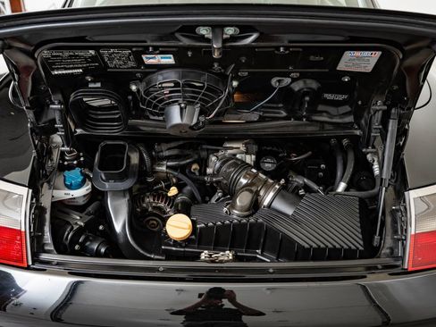 Used 2001 Porsche 911 Carrera RWD image 37