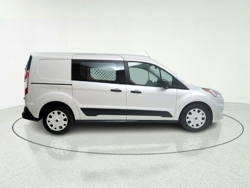 Used 2020 Ford Transit Connect XLT image 9