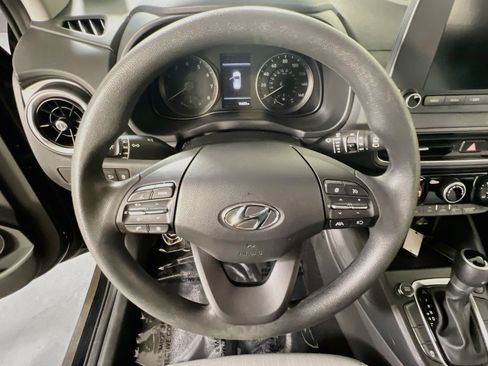 Used 2023 Hyundai Kona SEL AWD/4WD image 11