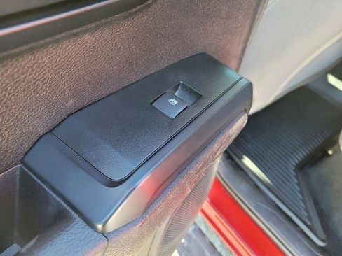 Used 2021 Toyota Tacoma SR w/ SR Convenience Package image 15