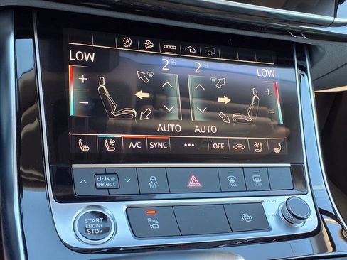 Used 2022 Audi Q7 Premium Plus image 8