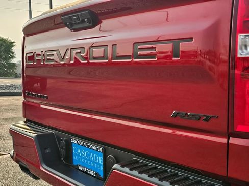 Certified 2024 Chevrolet Silverado 1500 RST w/ Dark Appearance Package AWD/4WD image 21