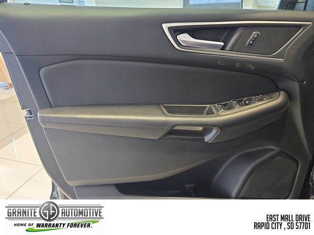 Used 2024 Ford Edge SEL w/ Convenience Package AWD/4WD image 11