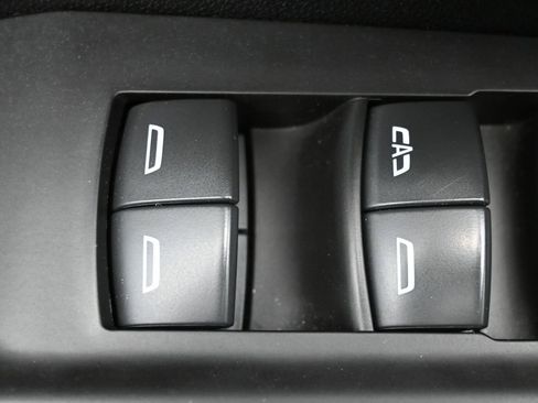 Used 2021 Chevrolet Silverado 1500 Custom image 14