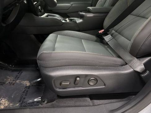 New 2026 GMC Terrain AT4 w/ LPO, Black Badging Package AWD/4WD image 21