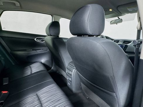 Used 2019 Nissan Sentra SV FWD image 25