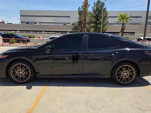 Certified 2023 Toyota Camry SE image 9