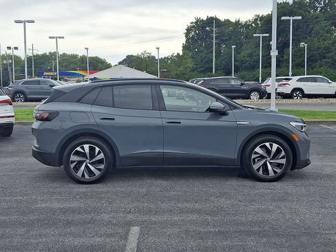 Used 2025 Volkswagen ID.4 Pro RWD image 8