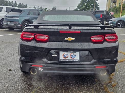 Used 2019 Chevrolet Camaro LT RWD image 7