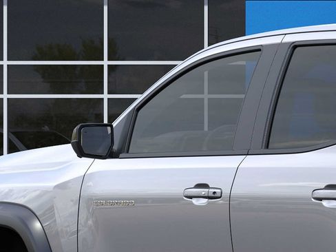 New 2026 Chevrolet Colorado ZR2 w/ Technology Package AWD/4WD image 12