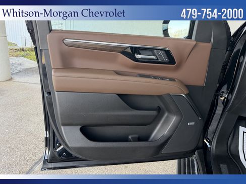 New 2026 Chevrolet Suburban High Country image 11