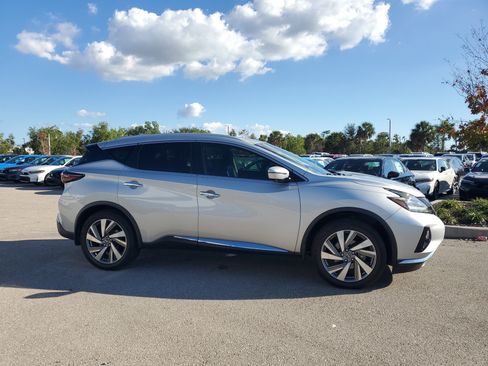 Used 2019 Nissan Murano SL image 3