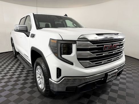 Used 2023 GMC Sierra 1500 SLE AWD/4WD image 5