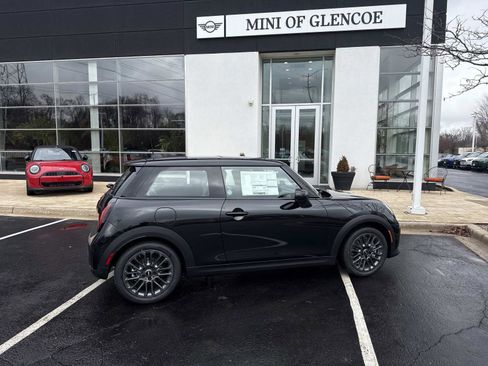 New 2026 MINI Cooper 2-Door Hardtop FWD image 5