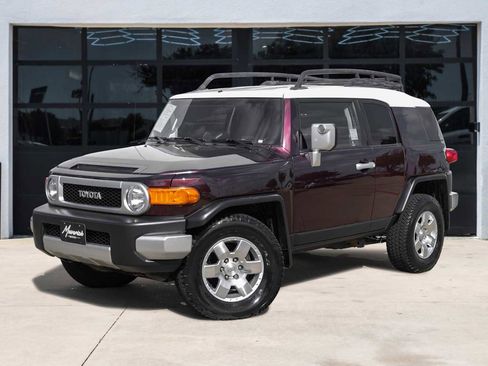 Used 2007 Toyota FJ Cruiser 4WD image 1