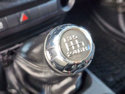 Used 2016 Jeep Wrangler Sport image 31