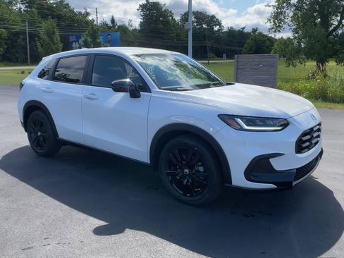 New 2026 Honda HR-V Sport image 2