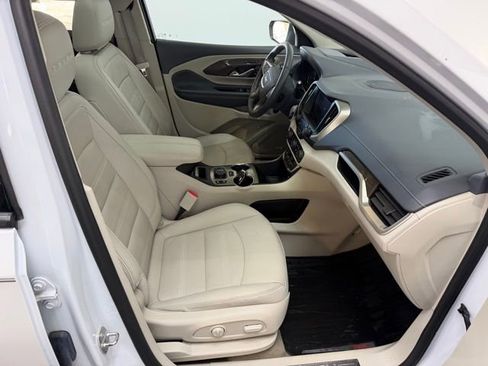 Used 2023 GMC Terrain Denali image 37