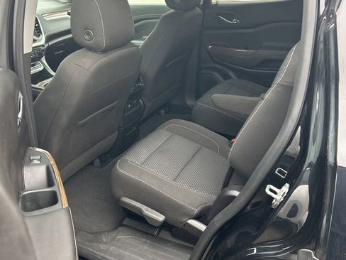 Used 2023 GMC Acadia SLE w/ Driver Convenience Package image 8