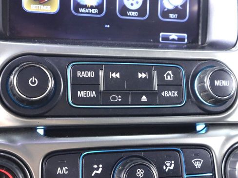 Used 2019 Chevrolet Suburban LT AWD/4WD image 20
