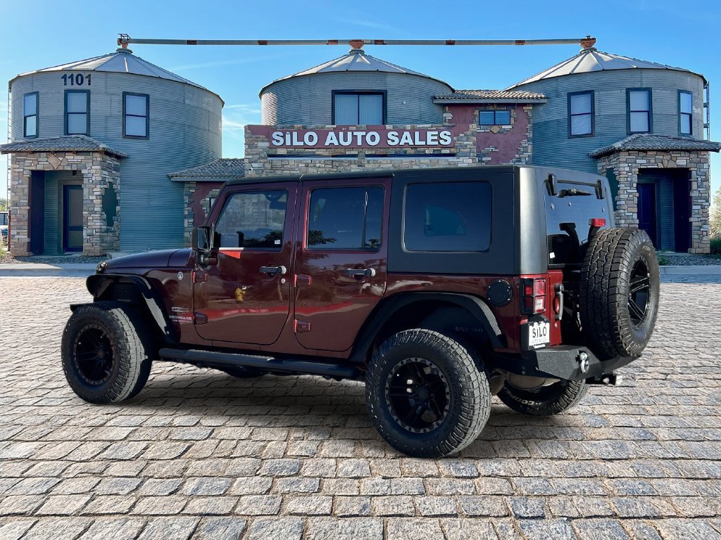 Used 2010 Jeep Wrangler Unlimited Sport AWD/4WD image 2