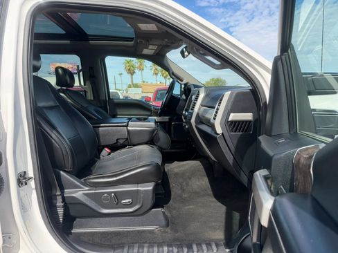 Used 2017 Ford F350 Lariat w/ Lariat Ultimate Package AWD/4WD image 30