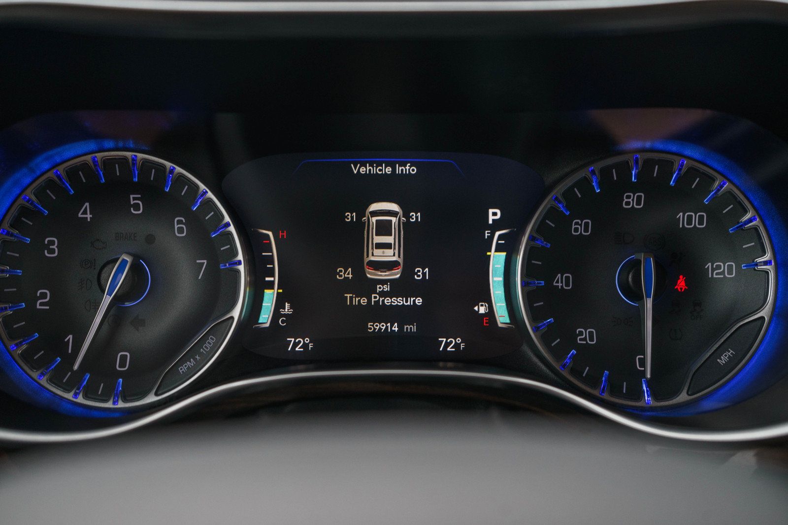 Used 2023 Chrysler Pacifica Limited FWD image 11