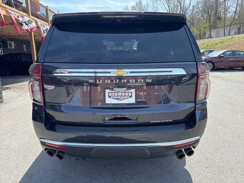Used 2023 Chevrolet Suburban Premier image 7