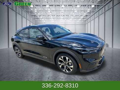 Used 2025 Ford Mustang Mach-E Select AWD/4WD image 7