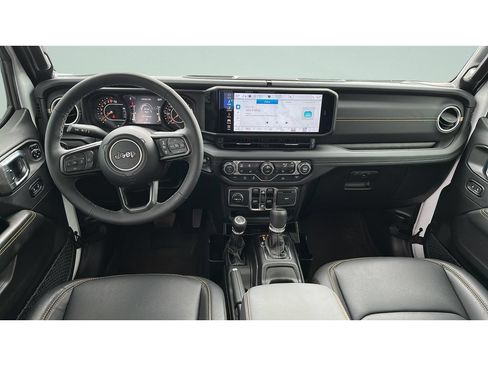 Used 2025 Jeep Gladiator Sport AWD/4WD image 9