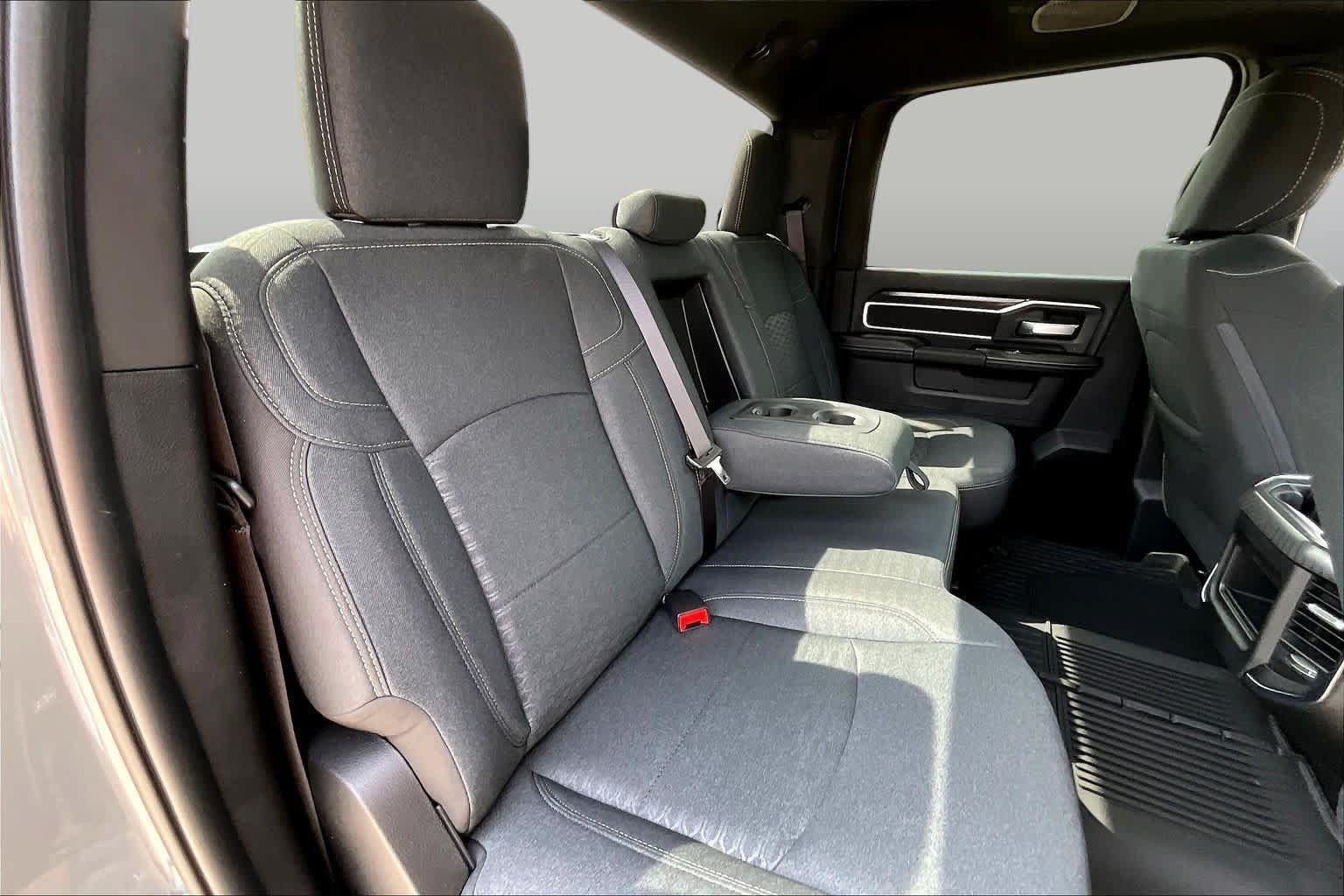 New 2027 RAM 3500 Big Horn AWD/4WD image 22