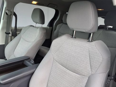 Used 2022 Toyota Sienna LE FWD image 15