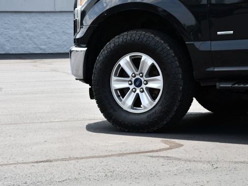 Used 2015 Ford F150 XLT w/ Trailer Tow Package AWD/4WD image 12