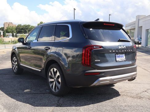 Certified 2022 Kia Telluride EX w/ EX Premium Package AWD/4WD image 5