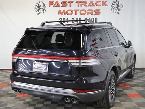 Used 2020 Lincoln Aviator Reserve w/ Equipment Group 201A image 5