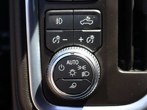 Used 2022 GMC Sierra 2500 AT4 w/ AT4 Premium Plus Package AWD/4WD image 27