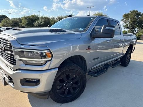 Used 2024 RAM 2500 Laramie w/ Night Edition AWD/4WD image 6