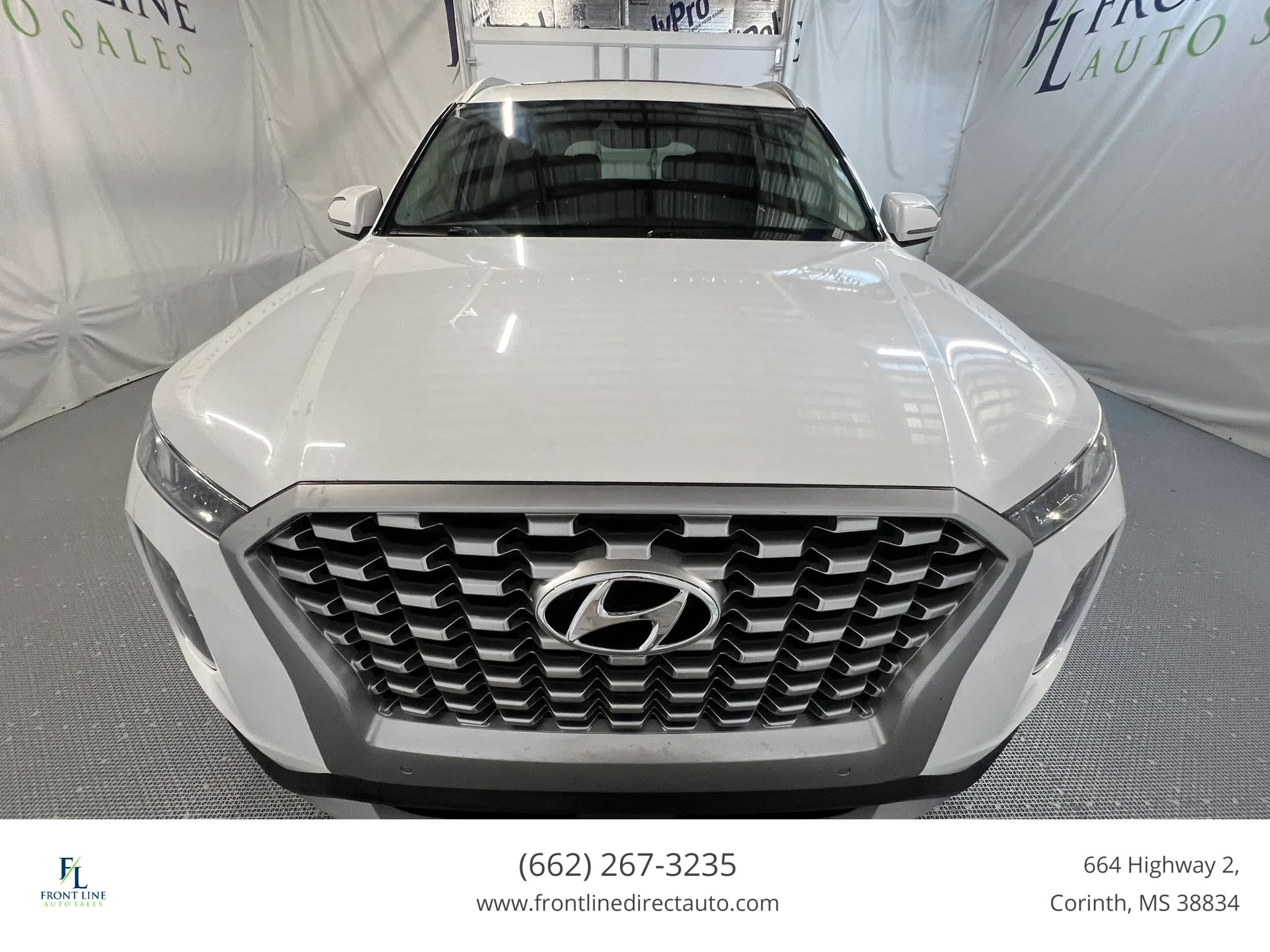 Used 2022 Hyundai Palisade SEL w/ Premium Package FWD image 2