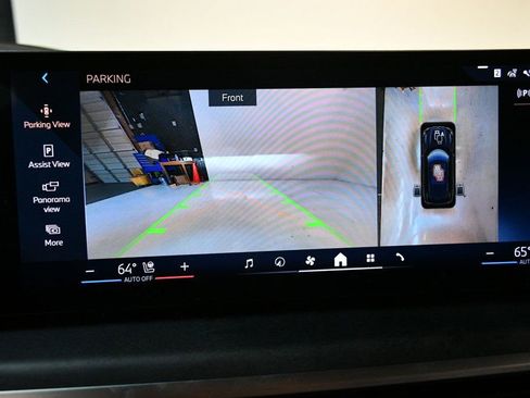 Used 2025 BMW X5 xDrive40i w/ Executive Package image 73