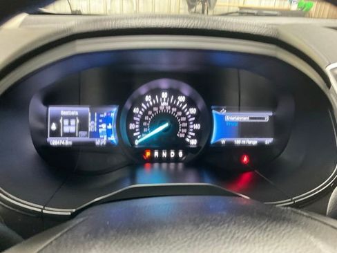 Used 2022 Ford Edge SE w/ Black Appearance Package AWD/4WD image 9