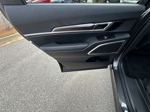 Used 2024 Kia Telluride LX image 21