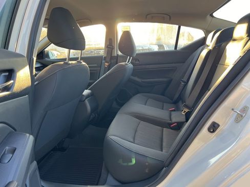 New 2025 Nissan Altima 2.5 SV image 14