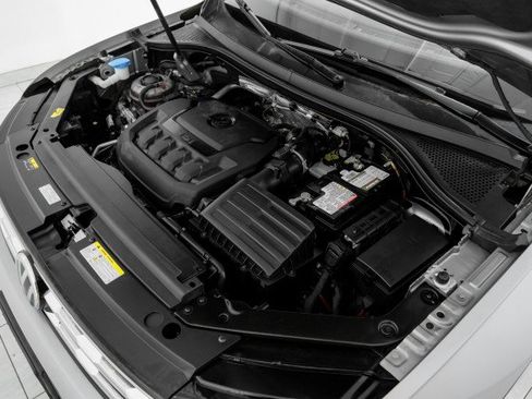 Used 2021 Volkswagen Tiguan SE FWD image 49