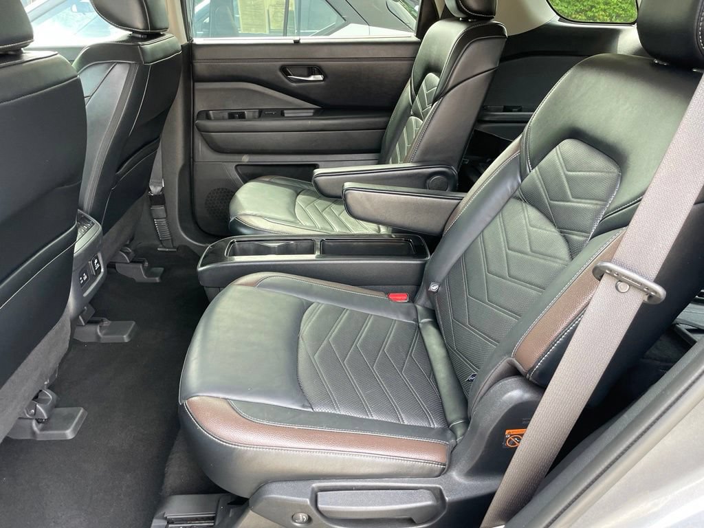 Certified 2023 Nissan Pathfinder Platinum AWD/4WD image 8
