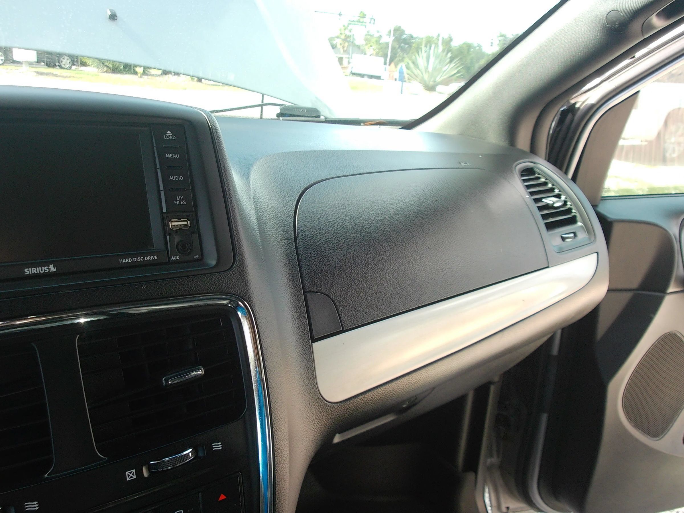 Used 2019 Dodge Grand Caravan GT FWD image 16