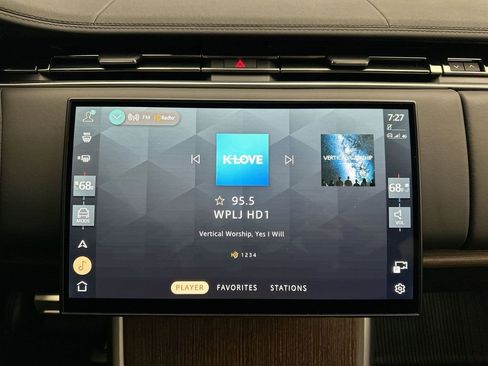 Used 2024 Land Rover Range Rover SE image 15