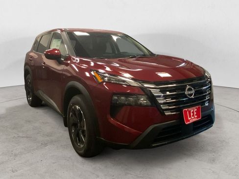 New 2026 Nissan Rogue SV image 7
